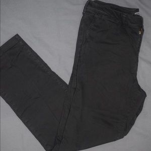 American Eagle Slim Straight Khaki